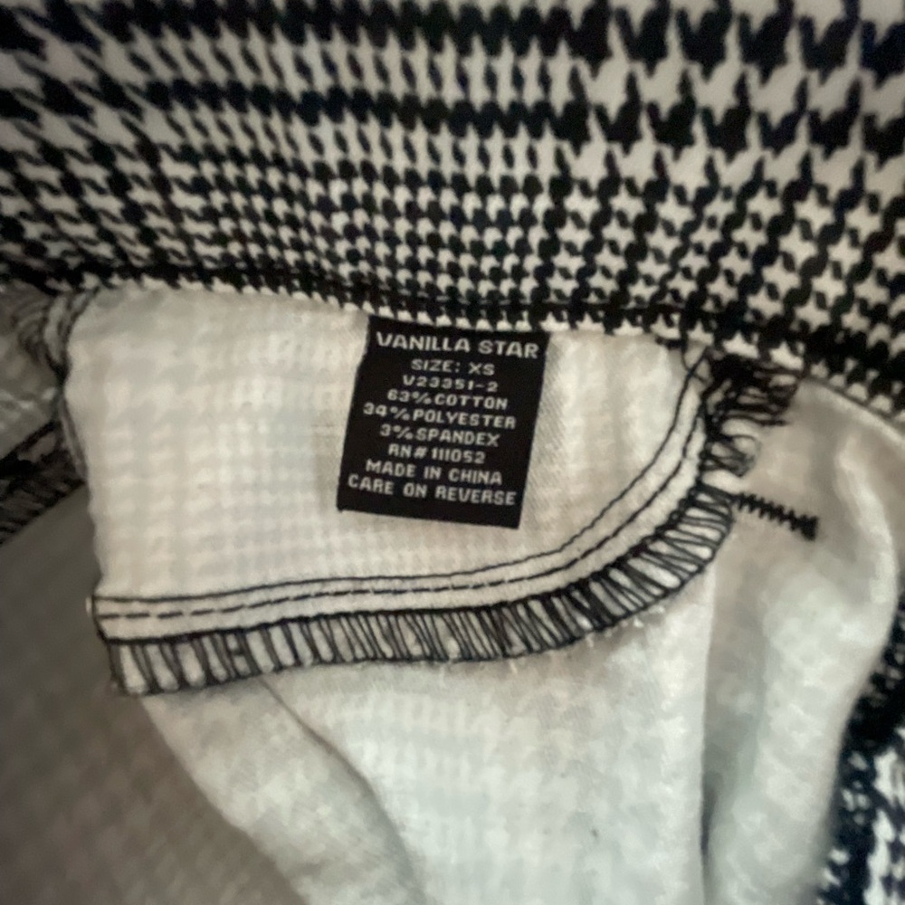 Vanilla Star Black and White Houndstooth Skirt